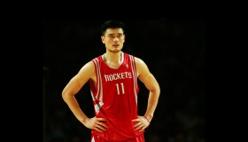 bet365-莱万VS C罗，40分钟激战公牛后卫，绝杀逆转胜负难料